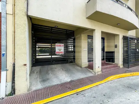 Ayacucho Cochera   al 1500 entre Garcia  Mansilla y Belgrano