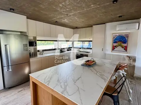 Casa en Venta al Este