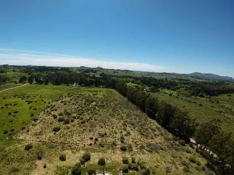 MANZANA EN LA ELENA. 15.000 METROS
