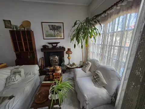 Casa en Venta en Flores, USD 183.000