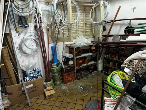 Local en Venta 86 años