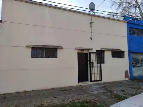 calle 69 entre 1 y 2 307
