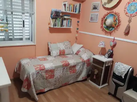 Avellaneda 200, Piso 1