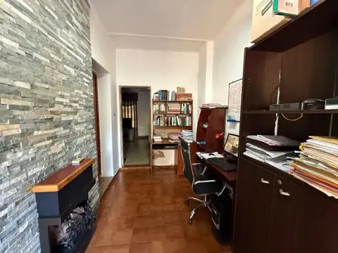 Casa 2 ambientes con 1 baño