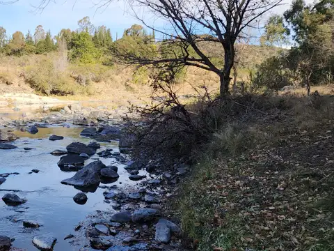 EN VENTA – Maravillosa fracción de campo 6,6 Ha con costa de río en Potrero de Garay- 801