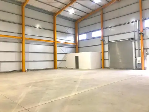 Galpon en Alquiler en Primera Junta, USD 4.500