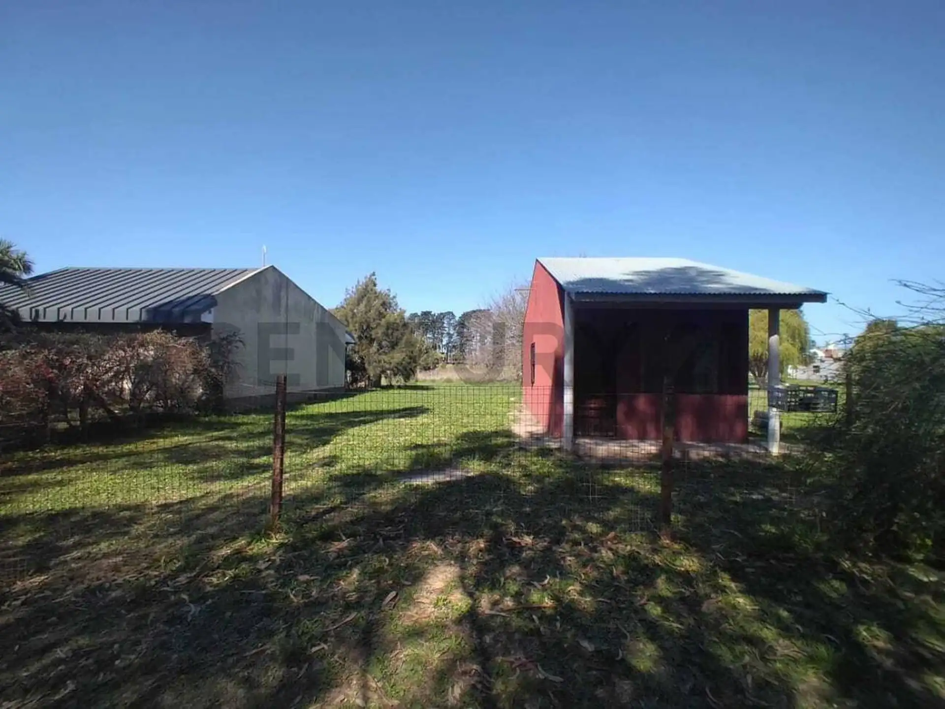 Venta Casa 2 ambs sobre amplio lote en Sierra de los Padres