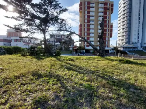 Terreno en Venta en Villa Gesell, USD 475.000