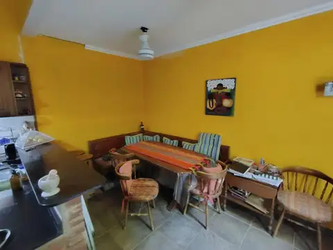 Casa en venta en Villa Urquizasobre lote  8.66x16 de 5amb  o x 2 flia