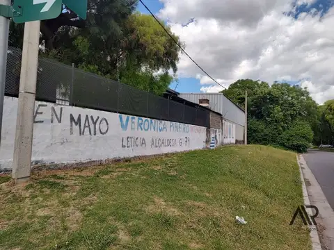 Galpon en Venta en Nuevo Paris, USD 340.000