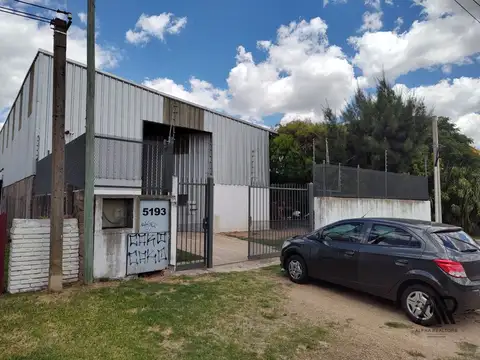 Galpón en venta de 375m2 ubicado en Nuevo París