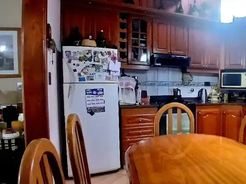 Casa 4 ambientes con 4 baños