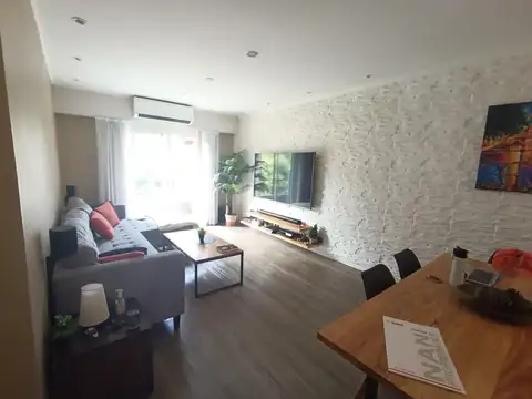 Depto Tipo Casa 3 ambientes con 2 baños