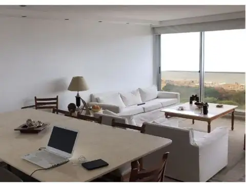 Departamento en Venta de 5 ambientes