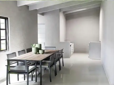 Casa 7 ambientes con 2 baños