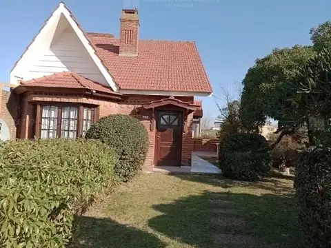 Casa Chalet  en Alq. Temporario en Pinamar, Costa Atlántica, Buenos Aires