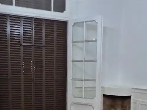 Paraguay al 300 - Casa en alquiler para uso institucional