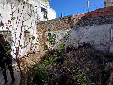 Casa 4 ambientes con 1 baño