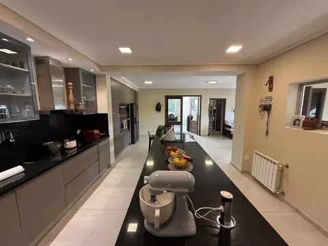 Casa en Venta al Este