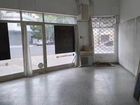 Local en Alquiler en Parque Chas, $ 1.670.000