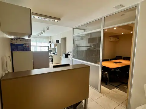 Oficina en Venta en Coghlan, USD 220.000