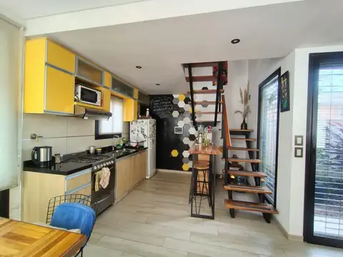 Casa 3 ambientes con 2 baños