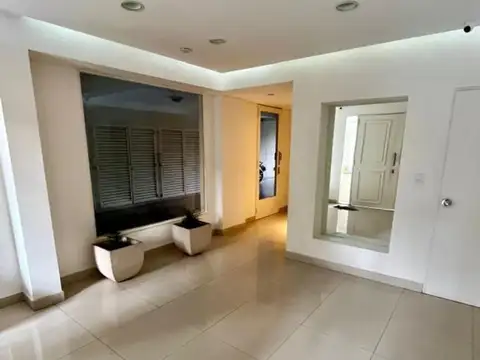 Carlos Antonio López 3300, Piso 1