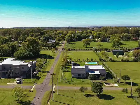 Terreno en Venta en Roldan, USD 60.000