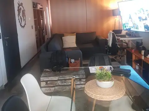 Comandante Leonardo Rosales 2400, Piso 1