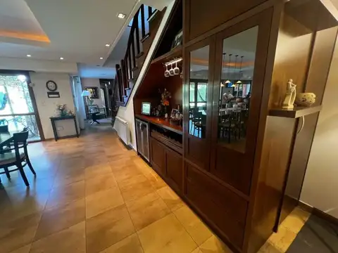 Casa en Venta en Adrogue, USD 960.000