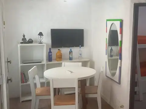 Honduras 5500, Piso 1