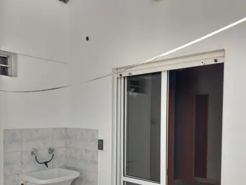 Departamento en Alquiler en Villa Ballester, $ 480.000