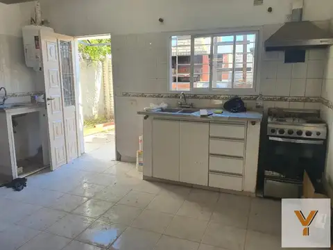 Depto Tipo Casa 2 ambientes con 1 baño