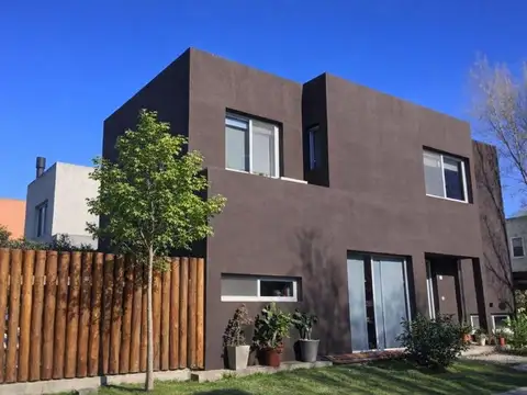 VENTA CASA 4AMB B°CALIFORNIA VILLAGE APTO CREDITO 