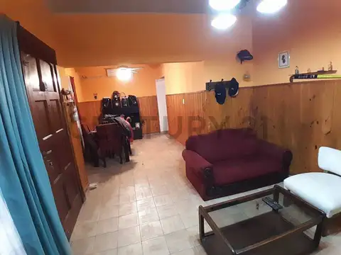 Concejal Rocca 600, Piso 0