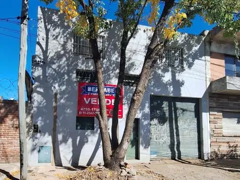 Galpon en Venta en Centro, USD 160.000