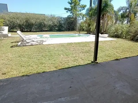 Casa en venta - 2 Dormitorios 1 Baño - Oliveros