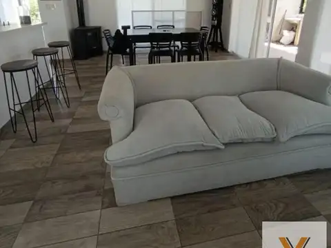 Casa en venta - 2 Dormitorios 1 Baño - Oliveros