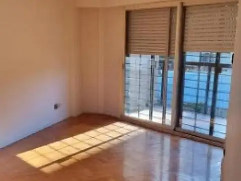 Departamento en venta - 3 Dormitorios 2 Baños - Caballito