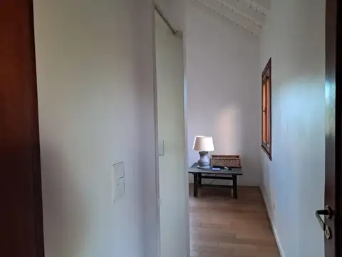 Casa 7 ambientes con 4 baños