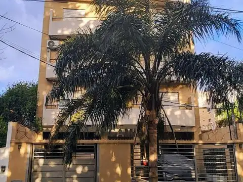 DEPARTAMENTO MONOAMBIENTE COCHERA