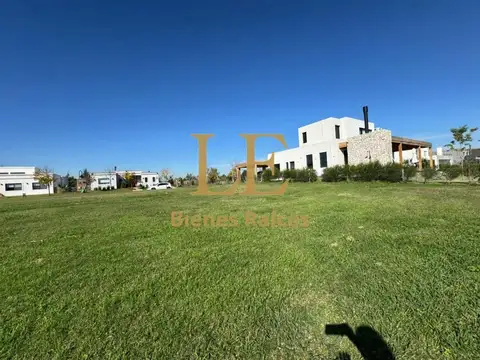 venta lote a la laguna en El Canton
