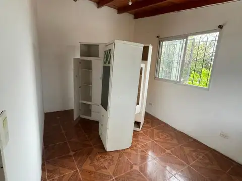 Departamento en Alquiler en Pablo Nogues, $ 400.000
