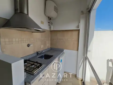 Oficina comercial con espectacular terraza propia! piso alto excelente luz