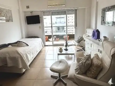 Departamento en Villa Urquiza 1 ambiente con balcon al frente