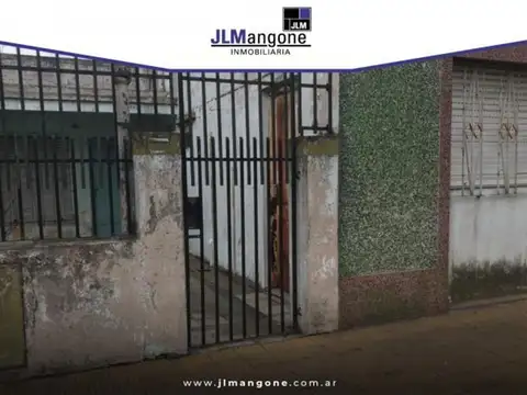 Albarellos 2038, Villa Luzuriaga, Buenos Aires, Argentina.