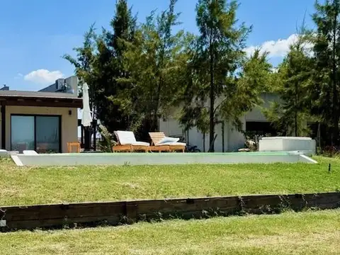 Casa en Alquiler de 3 dormitorios