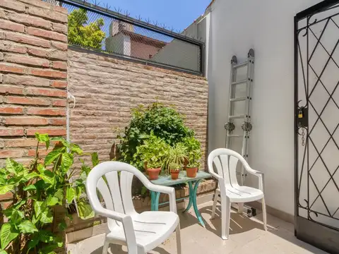 CASA/PH EN VENTA 3 AMB, OLIVOS, VTE LOPEZ C/ PATIO