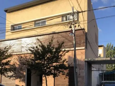 AMPLIO DEPARTAMENTO TIPO DUPLEX 3 AMBIENTES