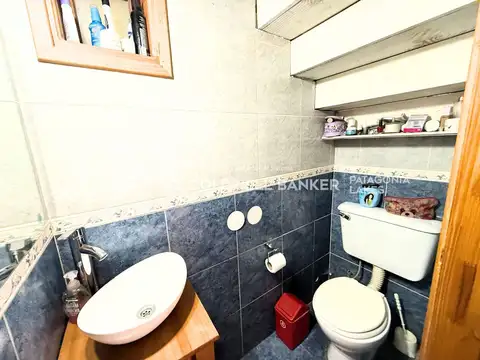 Casa 6 ambientes con 2 baños